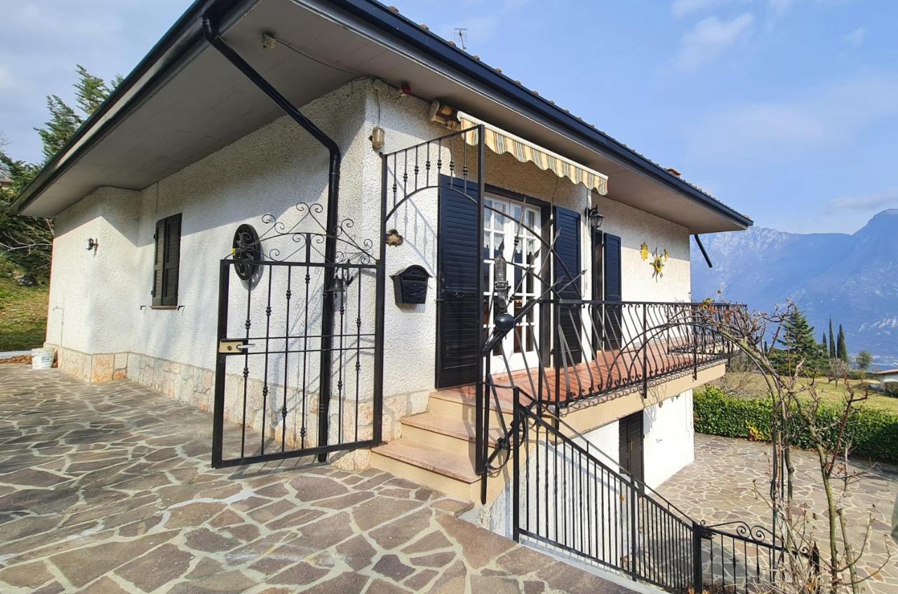 Country House Casa Marisa Garden And Lake View By Garda Domus Mea Tremosine Dış mekan fotoğraf